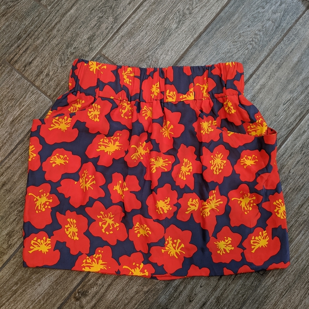 100% silk Dolce Vita pocket skirt L